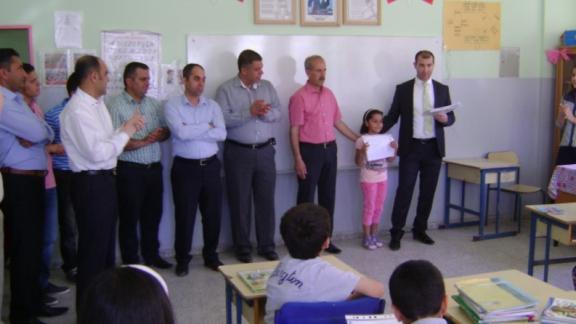 İlçemiz Kaymakamı Sayın Fırat ÇELİK Mimar Sinan İlkokulu Karne Töreninde