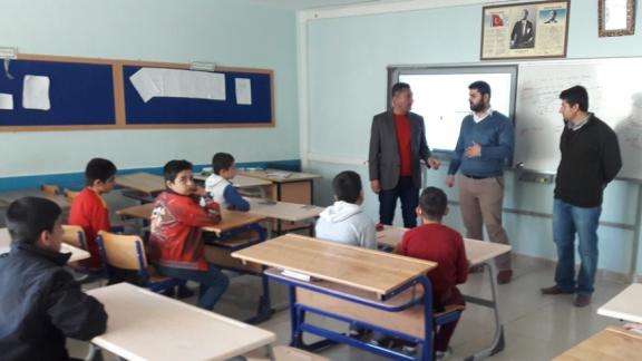 İlçe Milli Eğitim Müdürümüz Mehmetşah AYDINER, İmam Hatip Ortaokulunu Ziyaret Etti.