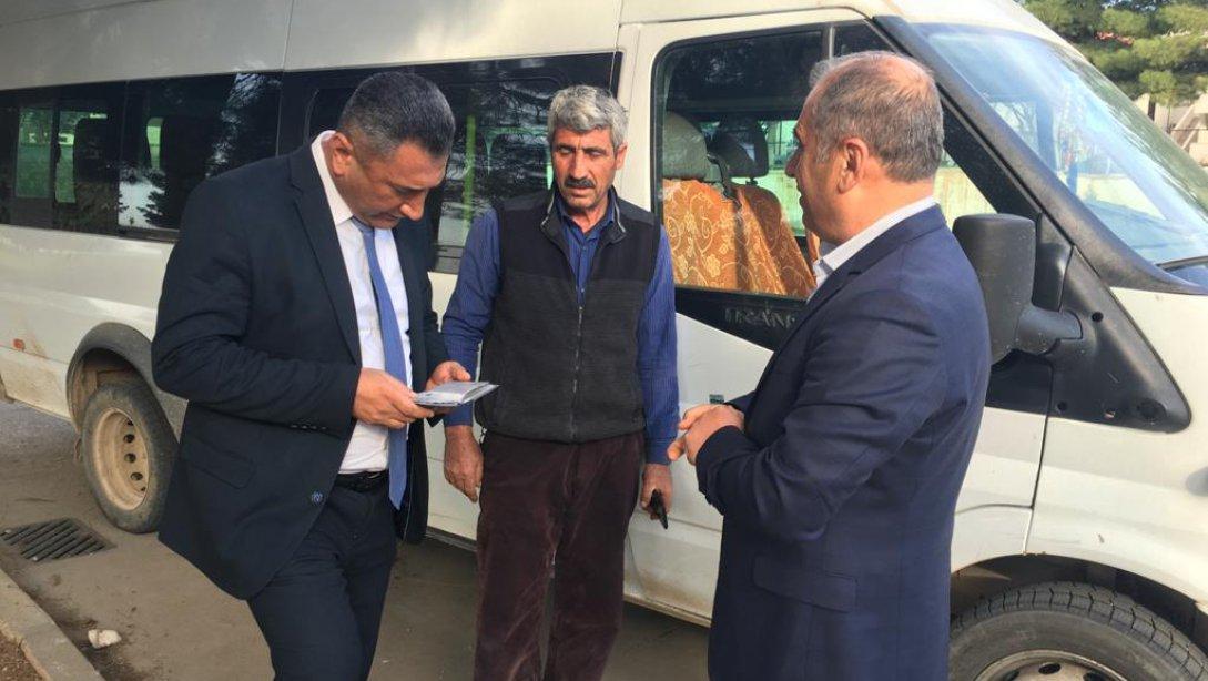 İlçe Milli Eğitim Müdürümüz Mehmet Şah AYDINER Öğrenci taşıma araçlarını denetledi. 